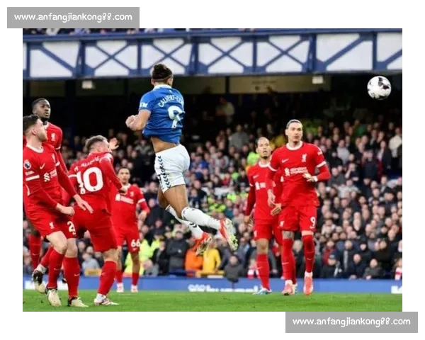 乔哈特力挺维尔茨:1.16 亿英镑转会费物超所值,红军中场将迎质变 乔哈特力挺维尔茨:1.16 亿英镑转会费物超所值,红军中场将迎质变